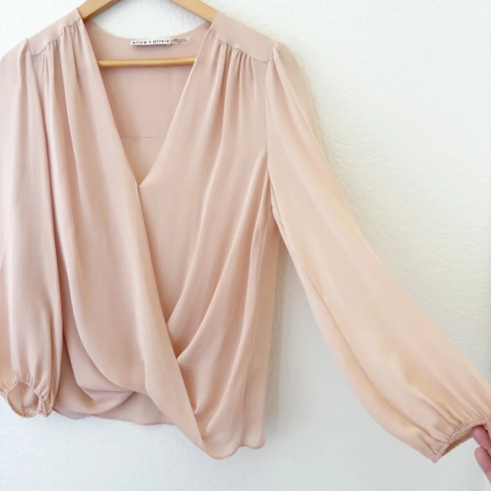 Alice + Olivia Arlene Silk Wrap Georgette Blouse Shirt in Petal Ballerina Pink - Picture 4 of 10